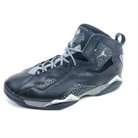 men's jordan true flight basketball shoes
